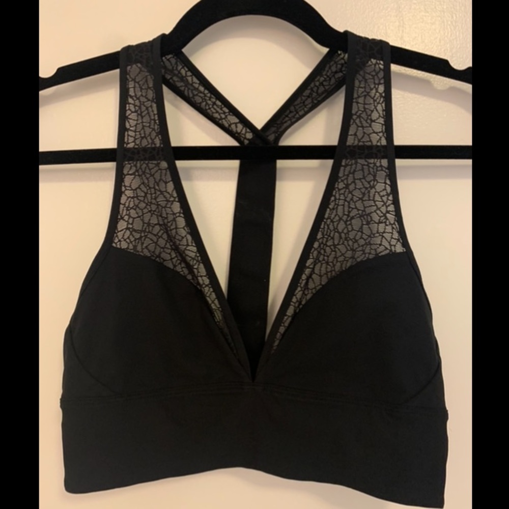 Lululemon | Black Lace Detail Sports Bra (6)